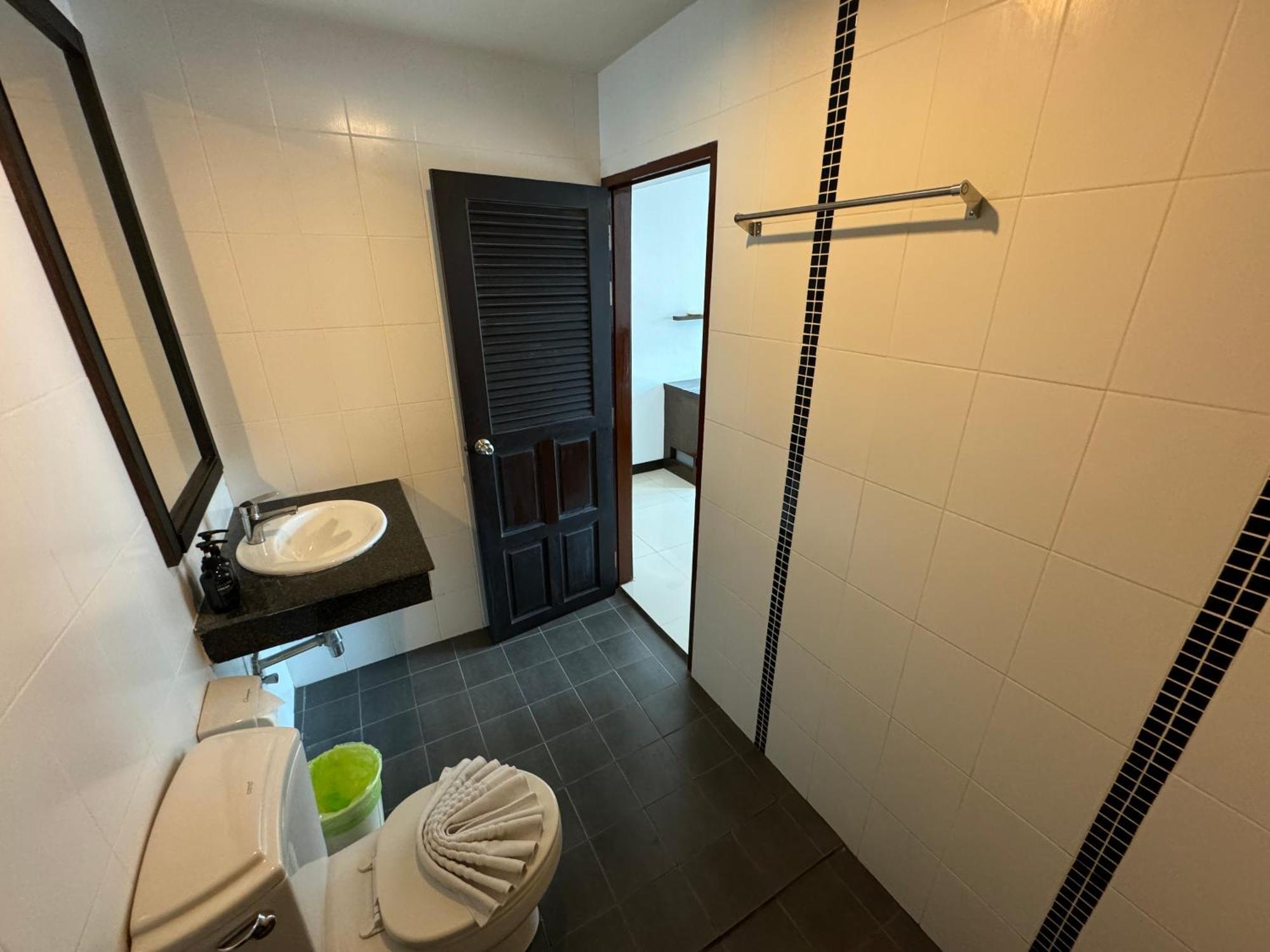 Zephyr Grand Hotel Patong Ngoại thất bức ảnh