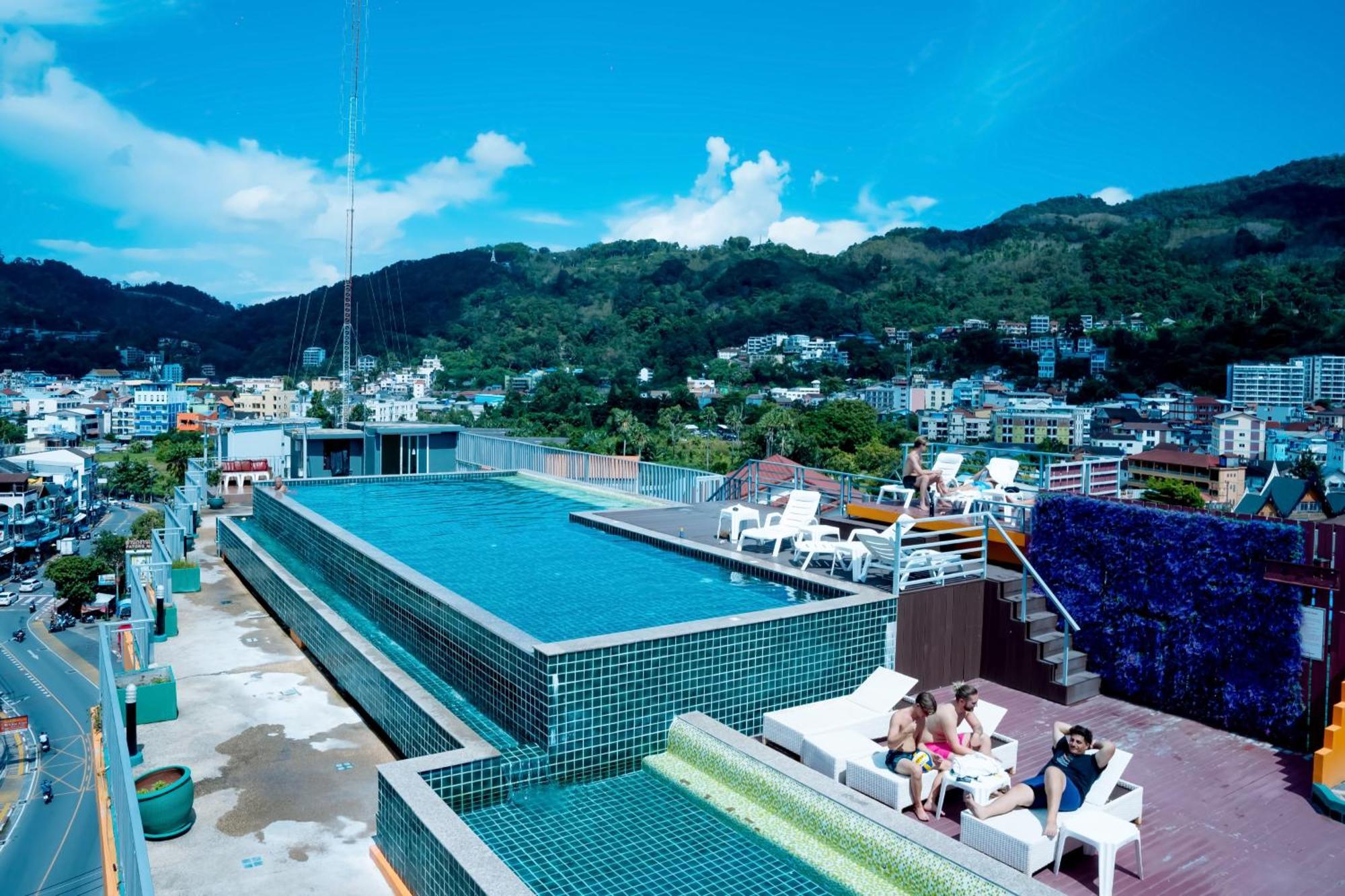 Zephyr Grand Hotel Patong Ngoại thất bức ảnh